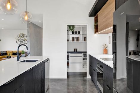 Photo of property in 450 Waitara Road, Huirangi, New Plymouth, 4373