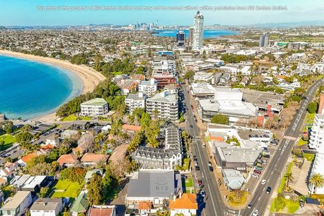 Photo of property in 1/177 Hurstmere Road, Takapuna, Auckland, 0622