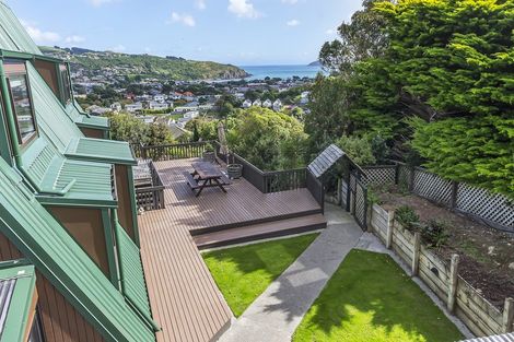 Photo of property in 1 Mapplebeck Street, Titahi Bay, Porirua, 5022