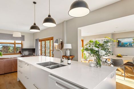 Photo of property in 53 Avenue Road, West End, Timaru, 7910