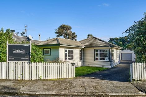 Photo of property in 37 Cluny Road, Plimmerton, Porirua, 5026