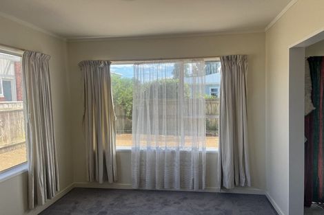 Photo of property in 10 Winiata Place, Otaki, 5512