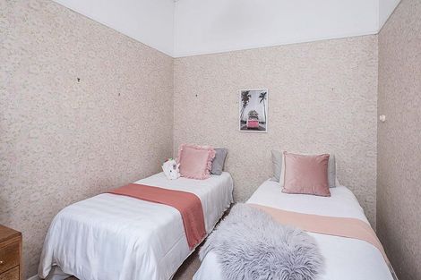 Photo of property in 13 Ross Street, Kilbirnie, Wellington, 6022