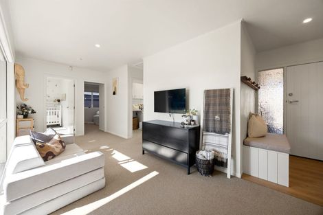 Photo of property in 27 Glen Lynne Avenue, Queenwood, Hamilton, 3210