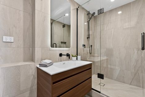 Photo of property in 1a Prestige Place, Castor Bay, Auckland, 0620