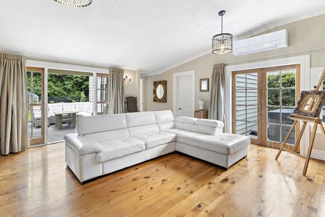 Photo of property in 269 High Street North, Carterton, 5713