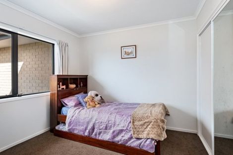 Photo of property in 36 Luxembourg Crescent, Halswell, Christchurch, 8025
