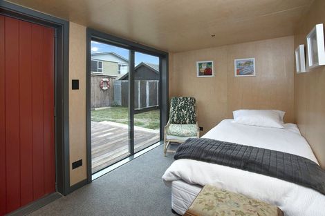 Photo of property in 347 Marine Parade, New Brighton, Christchurch, 8061