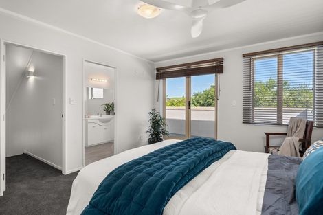 Photo of property in 17 Arrowfield Drive, Pyes Pa, Tauranga, 3112