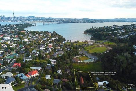 Photo of property in 16 Wilding Avenue, Northcote Point, Auckland, 0627