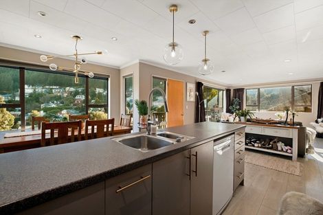 Photo of property in 3 Mackinnon Terrace, Sunshine Bay, Queenstown, 9300