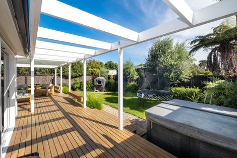 Photo of property in 7 Gow Avenue, Haumoana, 4102