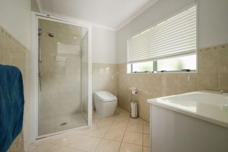 Photo of property in 34 Longford Park Drive, Takanini, 2112