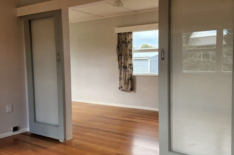 Photo of property in 71 Awaroa Road, Helensville, 0800