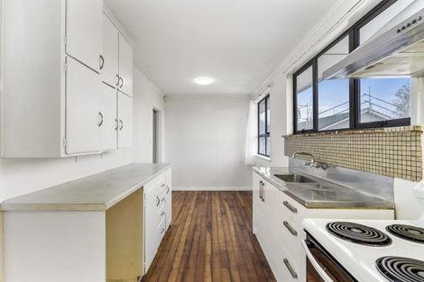 Photo of property in 2 Johnston Road, Mount Wellington, Auckland, 1060