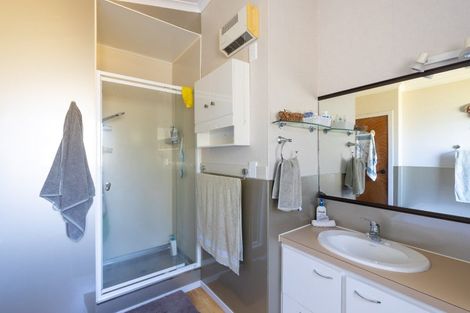 Photo of property in 30 Takiroa Street, Urenui, 4375