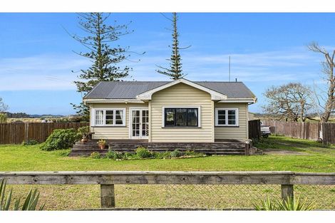 Photo of property in 71 Pouto Road, Dargaville, 0371