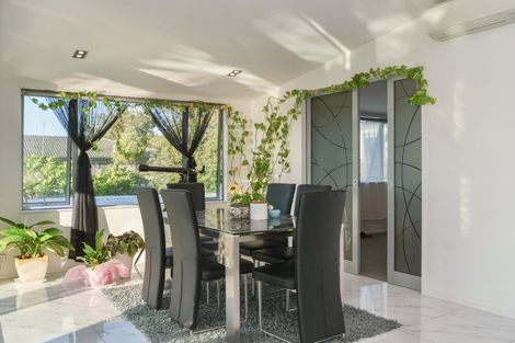 Photo of property in 16 Bucklands Beach Road, Bucklands Beach, Auckland, 2012