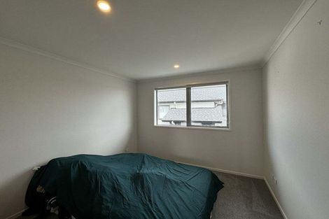 Photo of property in 16 Evergreen Parade, Rosehill, Papakura, 2113