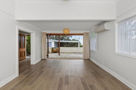 Photo of property in 35 Hospital Terrace, Hospital Hill, Napier, 4110
