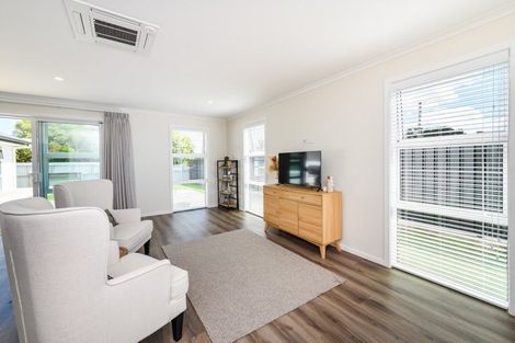 Photo of property in 2 Henty Lane, Marton, 4710