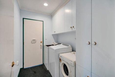 Photo of property in 102 Branch Road, Highlands Park, New Plymouth, 4312