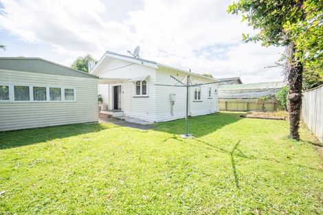 Photo of property in 20 South Street, West End, Palmerston North, 4410
