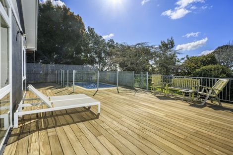 Photo of property in 189 Upper Harbour Drive, Greenhithe, Auckland, 0632