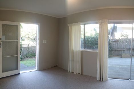Photo of property in 1/50 Gowing Drive, Meadowbank, Auckland, 1072
