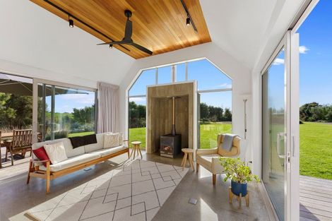 Photo of property in 48 Mountain View Drive, Manakau, Otaki, 5583