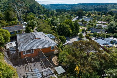 Photo of property in 27 Plateau Road, Te Marua, Upper Hutt, 5018