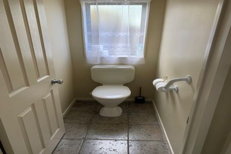 Photo of property in 32a Pine Road, Orewa, 0931