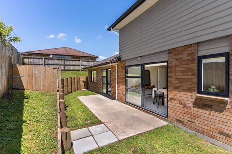Photo of property in 79 Kirikiri Drive, Papakura, 2110