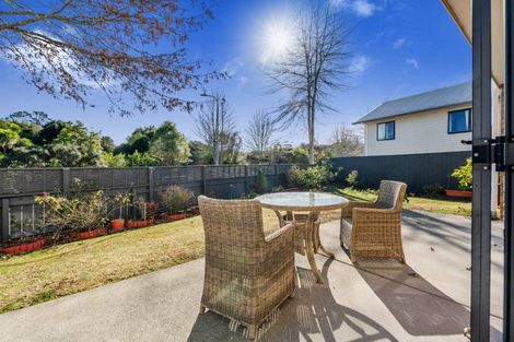 Photo of property in 7 Newfound Way, Glen Eden, Auckland, 0602