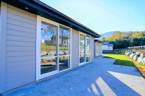 Photo of property in 16 Redwoods Lane, Helensburgh, Dunedin, 9010