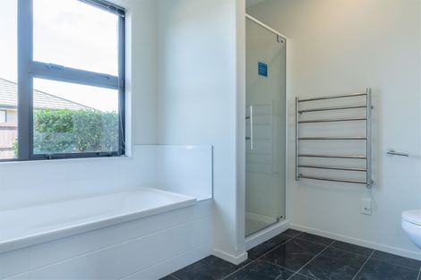 Photo of property in 33 Winfield Drive, Wigram, Christchurch, 8042