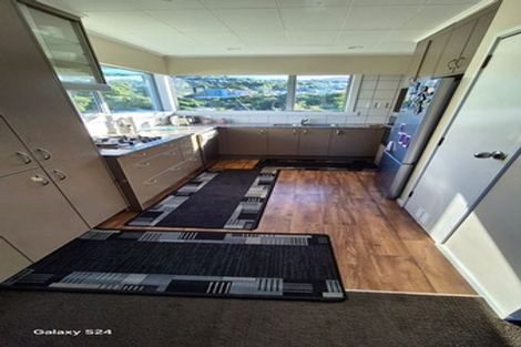 Photo of property in 17 Maple Grove, Maungaraki, Lower Hutt, 5010