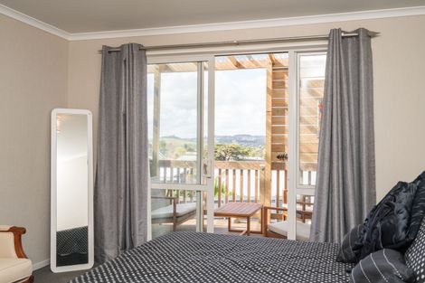 Photo of property in 9 Weka Street, Mangawhai, 0505