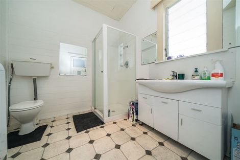 Photo of property in 8 Dahlia Street, Palmerston North, 4410