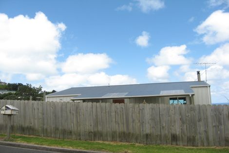 Photo of property in 45 Waitea Road, Muriwai, Waimauku, 0881