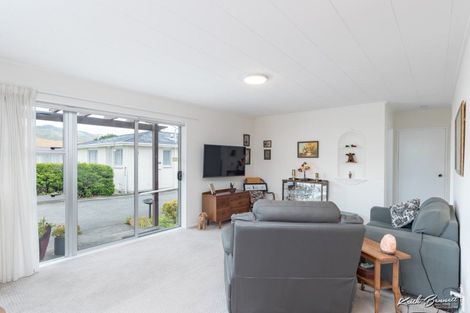 Photo of property in 2/22 Liverpool Street, Trentham, Upper Hutt, 5018