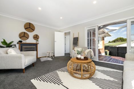 Photo of property in 20 Halberg Street, Papakura, 2110