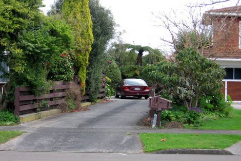 Photo of property in 15 Truscott Grove, Awapuni, Palmerston North, 4412