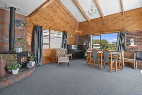 Photo of property in 22 Weza Lane, Kumeu, 0810