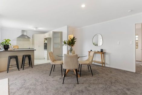 Photo of property in 14 Exotic Place, Massey, Auckland, 0614