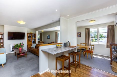 Photo of property in 53 Thackeray Street, Trentham, Upper Hutt, 5018