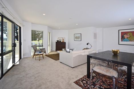 Photo of property in 26/4e Collins Street, Takapuna, Auckland, 0622