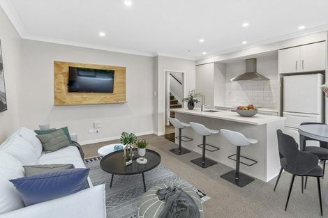 Photo of property in 2/25 Thackeray Street, Hamilton Lake, Hamilton, 3204