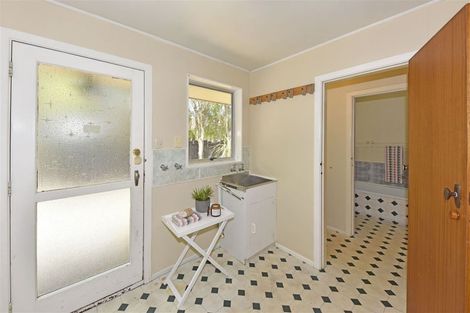 Photo of property in 11 Glen Place, Parklands, Christchurch, 8083