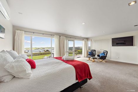 Photo of property in 170 Wade River Road, Wade Heads, Whangaparaoa, 0932